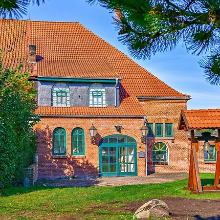 Lovely In Kuhlen With Wifi Prázdninový dům Wendorf (Kuhlen-Wendorf)